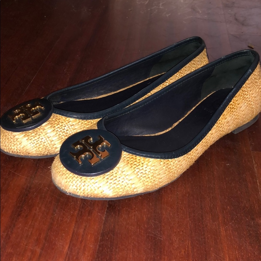 TORY BURCH NAVY & GOLD FLAT